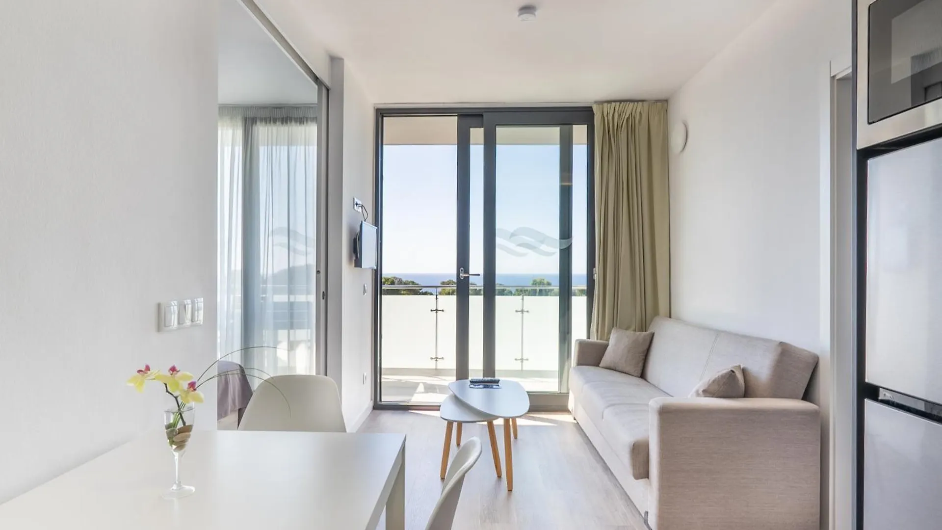 Aparthotel Comtat Sant Jordi Platja d'Aro  3*,