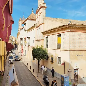 Homeyseville- Bright At Santa Cruz 6 Pax, Parking Optional Sevilla
