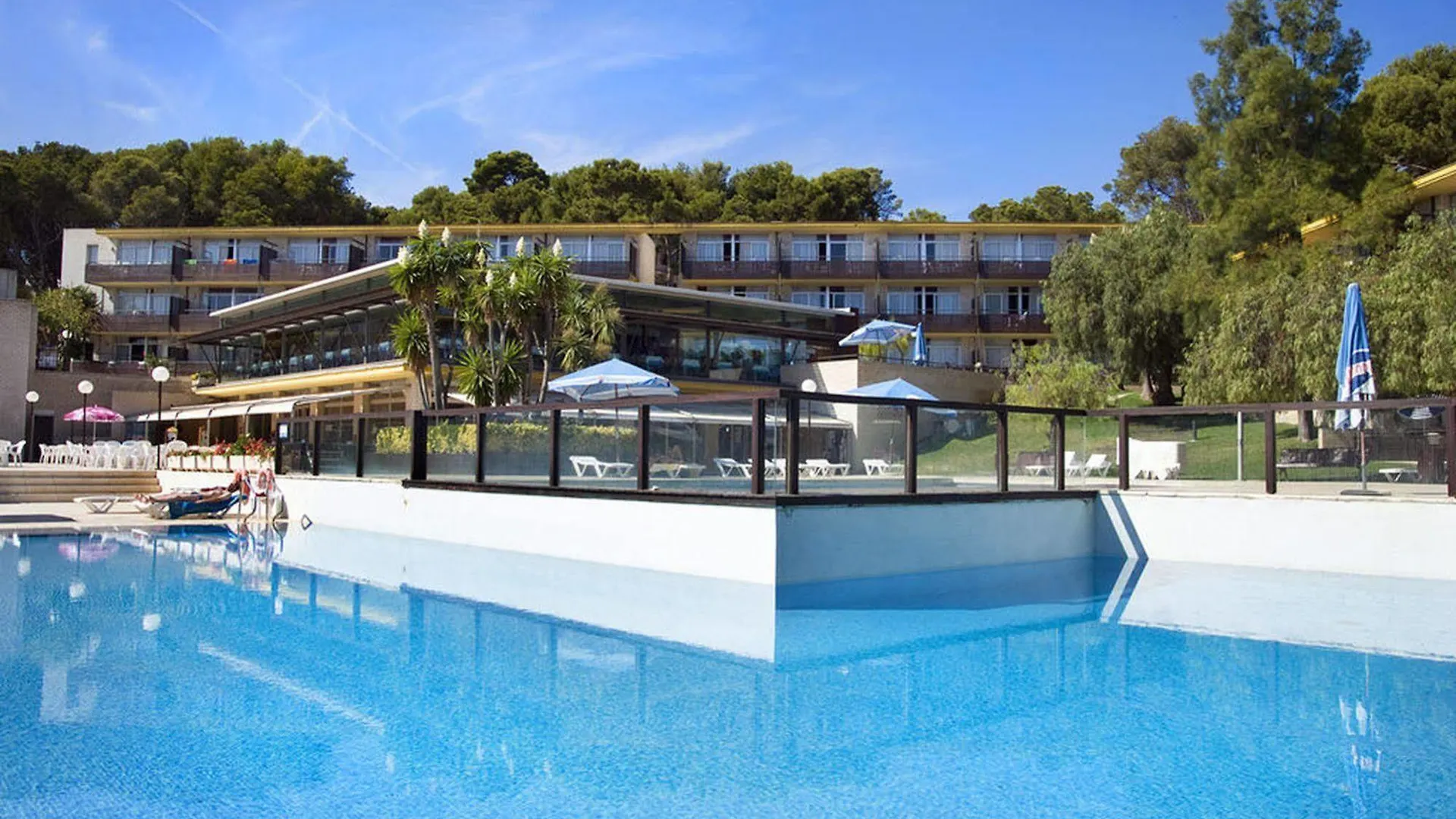 Aparthotel Comtat Sant Jordi location